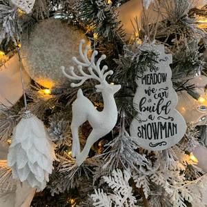 Meet your Posher, Denise